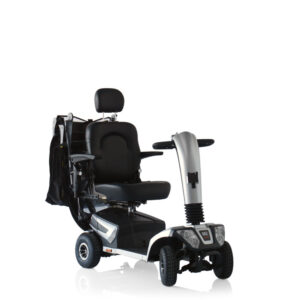 scooter-disabili-anziani-con-cappottina-07